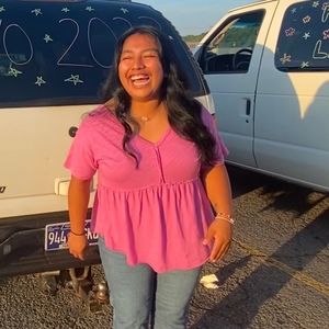 Meet your Posher, Mariela